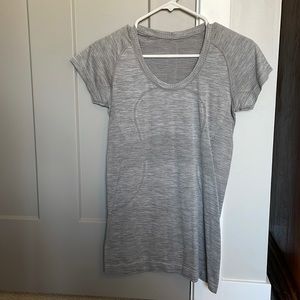 Lululemon T-shirt